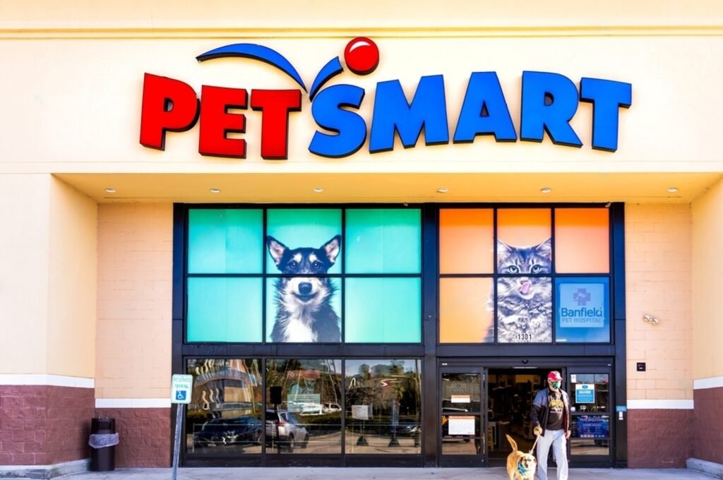 Petsmart Pet Hotel Locations And Reviews Petsmartgo