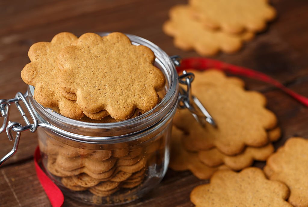 are gingerbread cookies bad for dogs